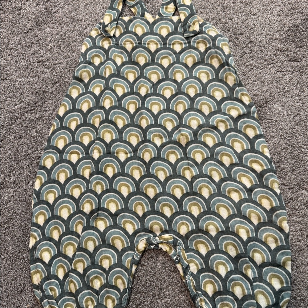 Kate Quinn Green and Cream Leaf Pattern Romper